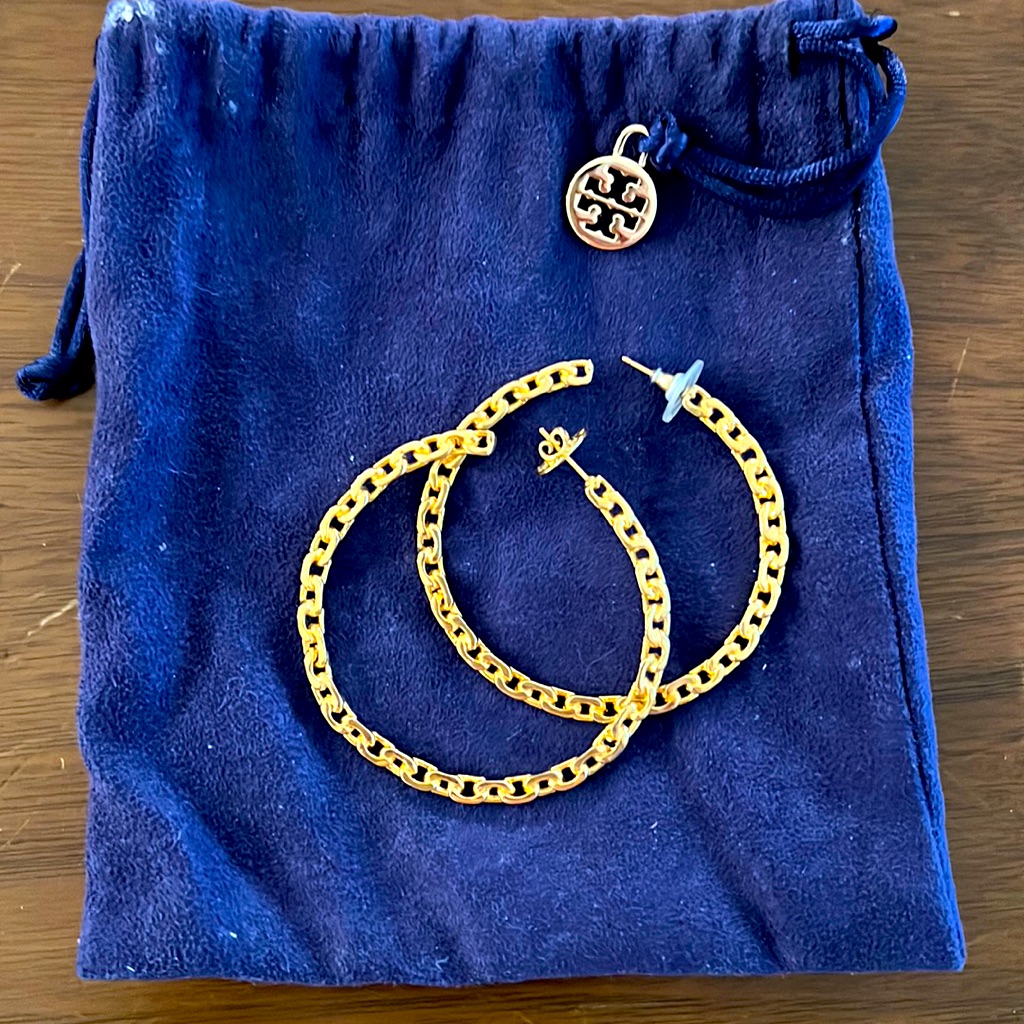 Tory Burch Gold Hoop 75$